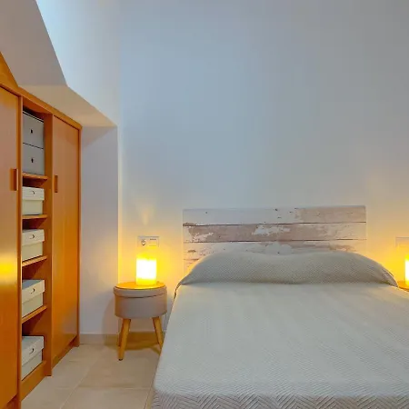 Apartment Vivalidays Angels - - Costa Brava *