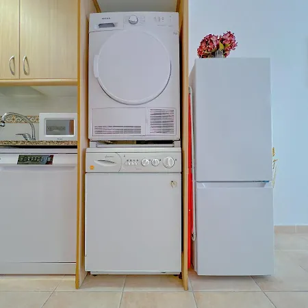 Apartament Vivalidays Angels - - Costa Brava Blanes